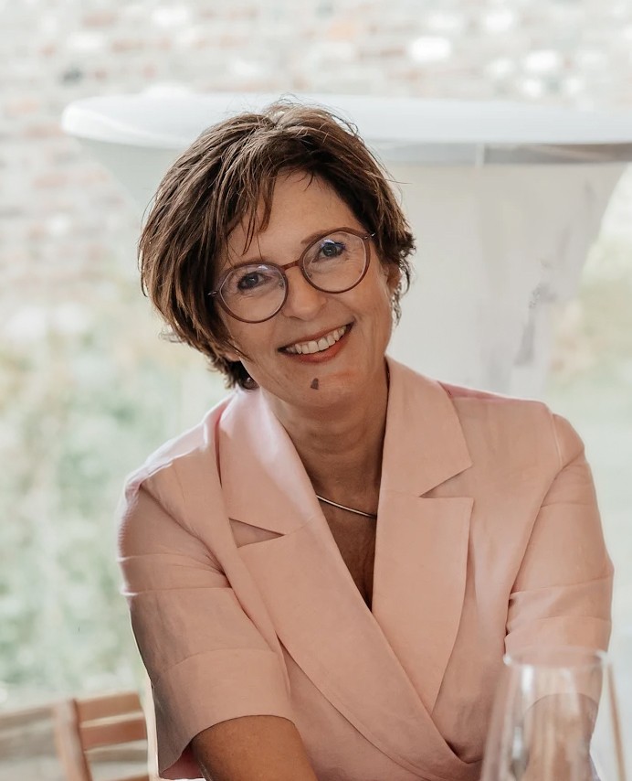 Suzan Visker